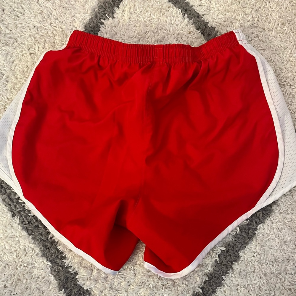 Red nike shorts - Picture 2 of 2